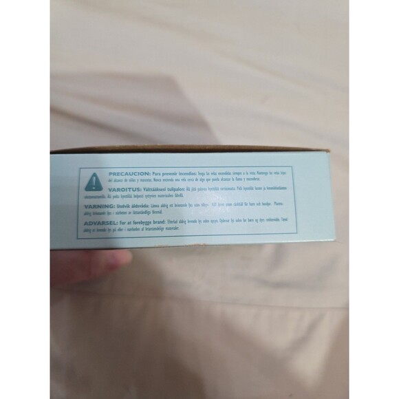 PartyLite French Vanilla Aroma Melts Z24181  Box of 4 New In Box - Picture 8 of 11